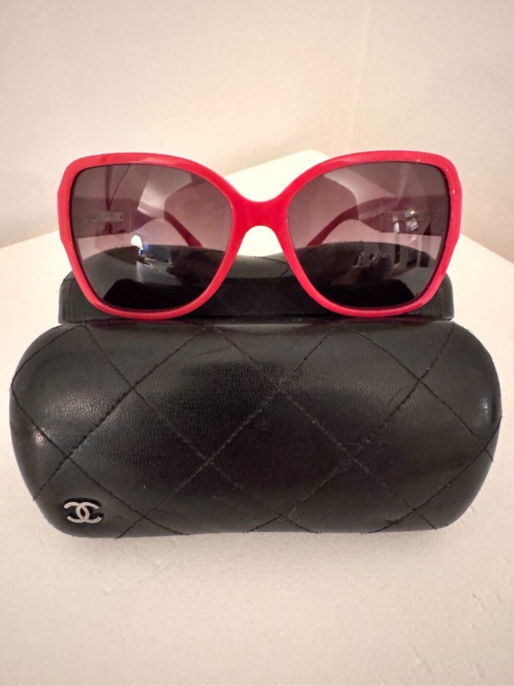 Title Authentic CHANEL Pink Leather Wrapped CC Sunglasses & Case